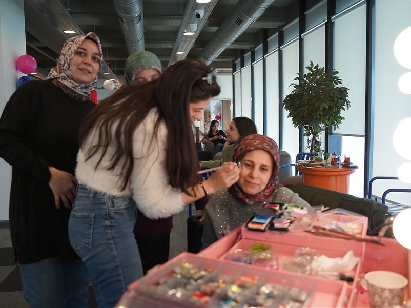 🌸 Celebrating International Women’s Day at AVS.Part IıToday, at AVS, we honored International W (6).jpg