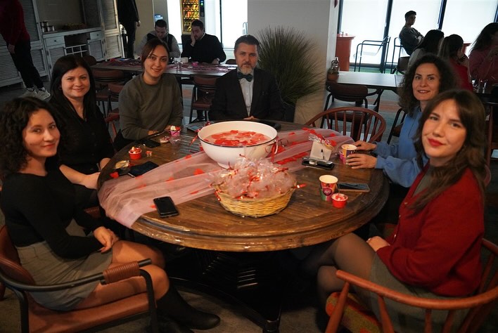 Love & Laughter at AVS! 💙✨Today at AVS, we celebrated Valentine’s Day with a fun-filled event!  (2).jpg