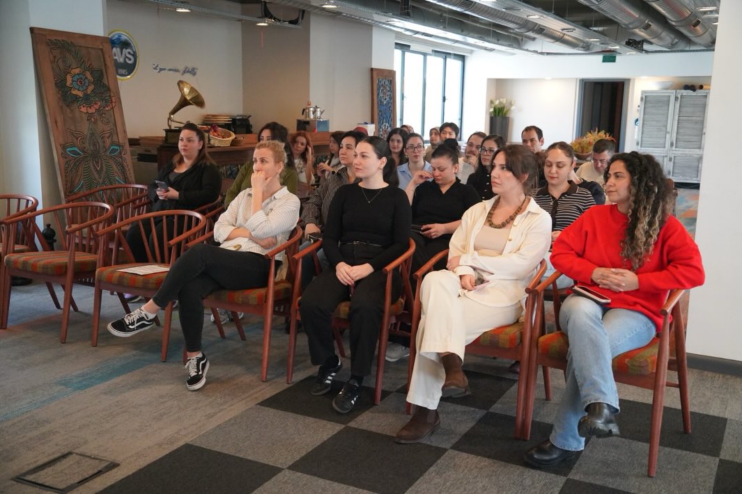 Empowering Women and Promoting Wellness at the AVS Office: Cosmed Collaboration